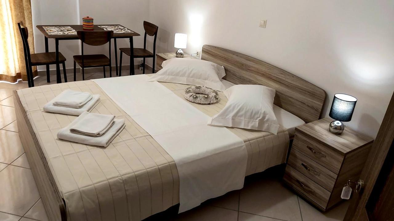 Nikko'S Apartments Elafonisos Zewnętrze zdjęcie