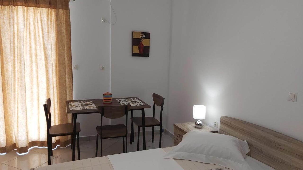 Nikko'S Apartments Elafonisos Zewnętrze zdjęcie